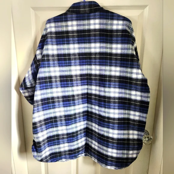 Vermont Flannel  Henley - Picture 2 of 6